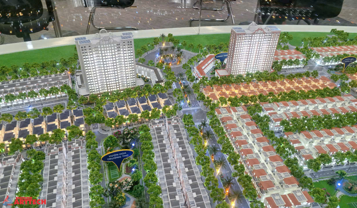 EUROWINDOW SPORT GARDEN SCALE 400